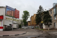 Двор на Ленинградской улице Двор на Ленинградской улице